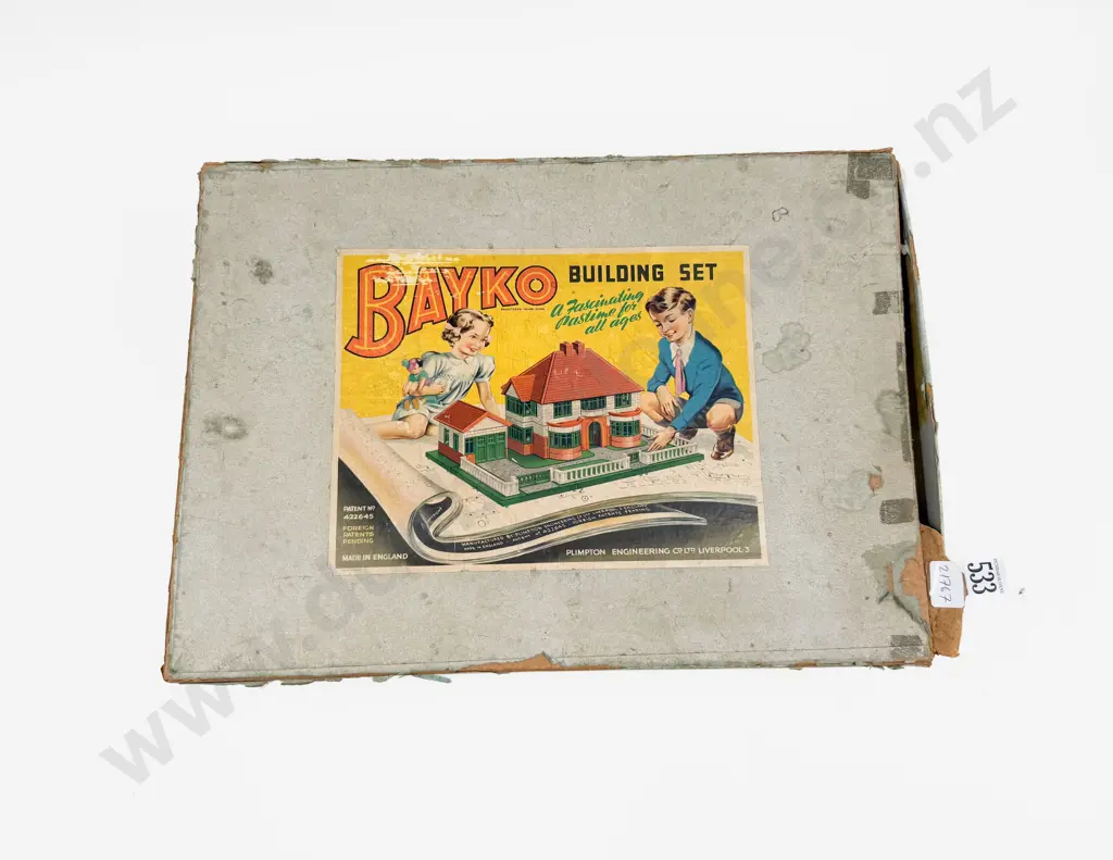 Two Vintage Boxed Sets of Bayko Image 1++