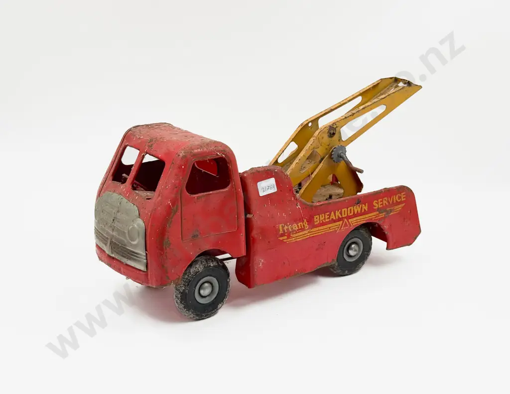 Vintage Triang Tow Truck Image 1++