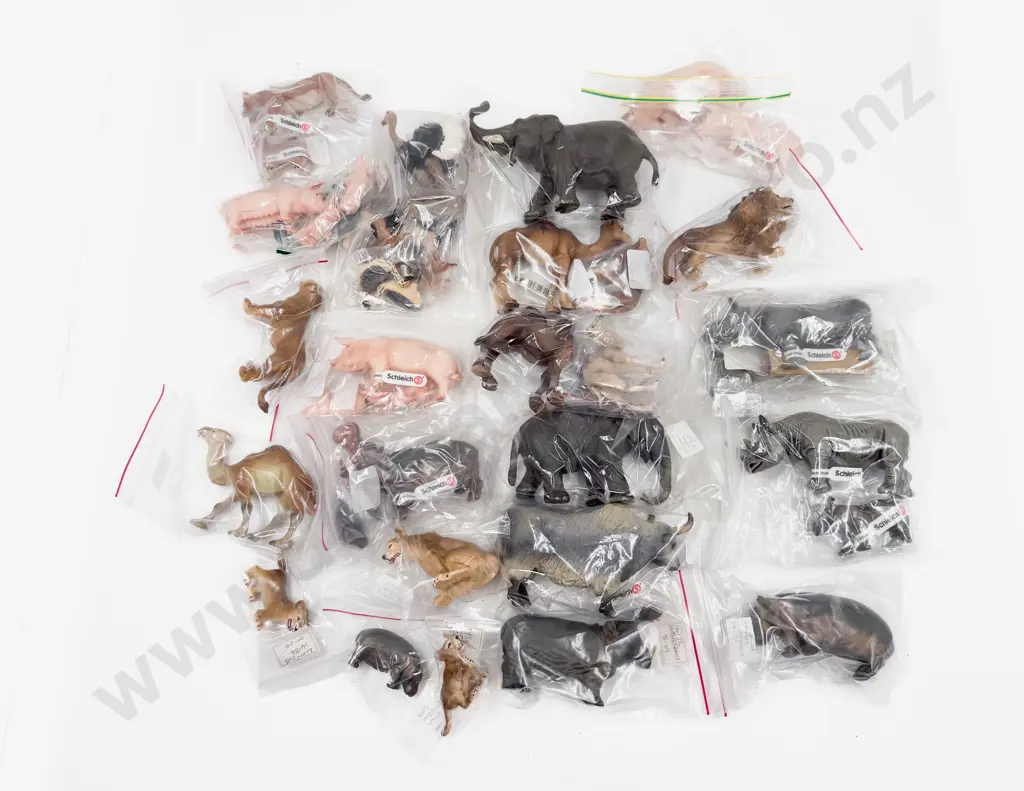 Quantity of Assorted Schleich Animal Toys Image 1++
