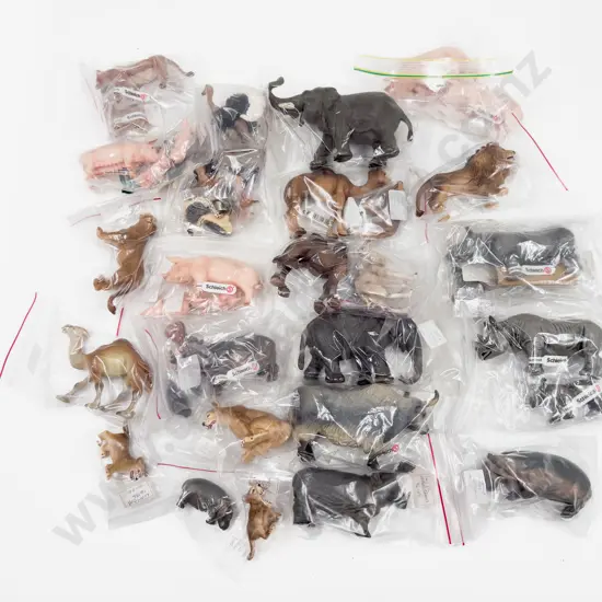 Quantity of Assorted Schleich Animal Toys