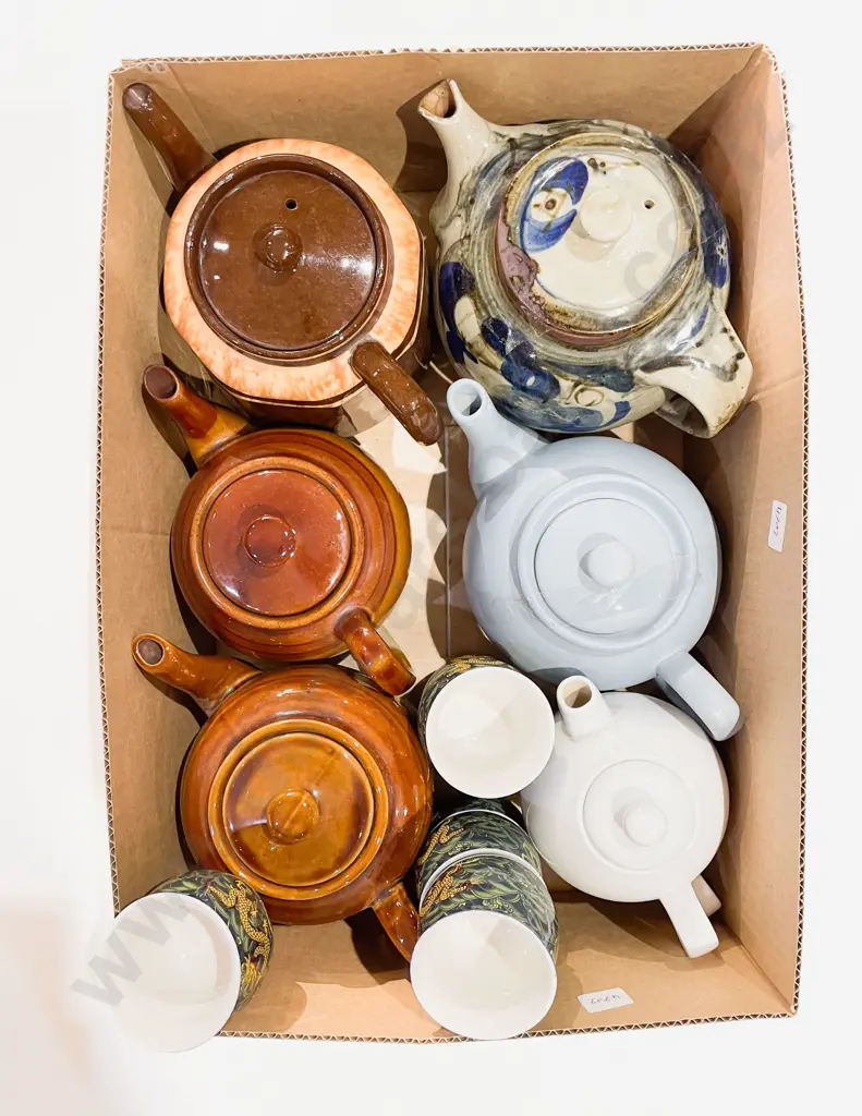 Box Quantity of Assorted Teapots Image 1++