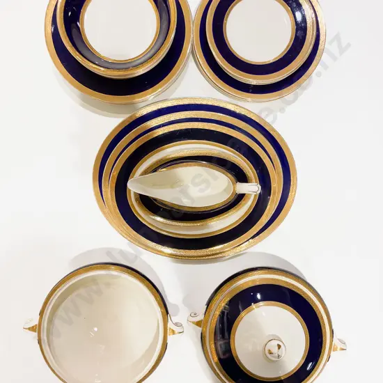 Crown Ducal Part Dinnerset