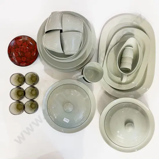 Spode "Hemish Green" Part Dinnerset & Others