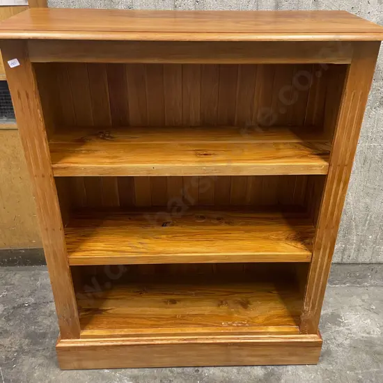 Rimu Open Bookcase