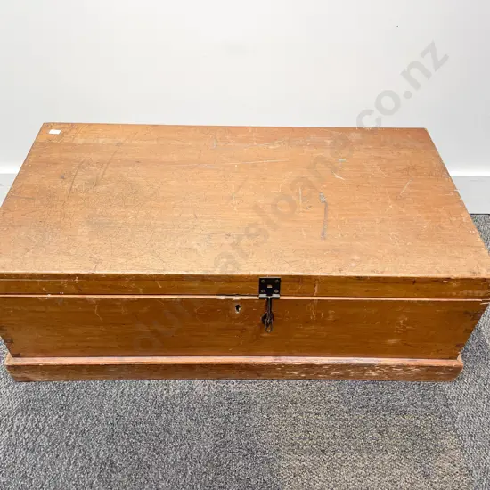 NZ Colonial Kauri Blanket Chest