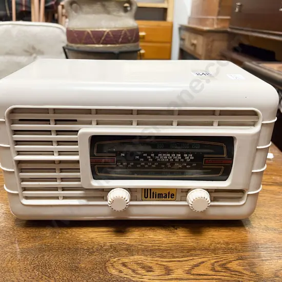 Bakelite Radio