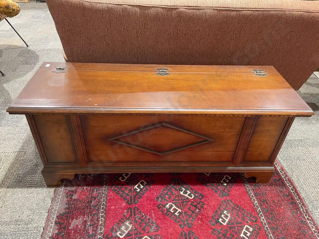 Repro Blanket Chest Image 1++