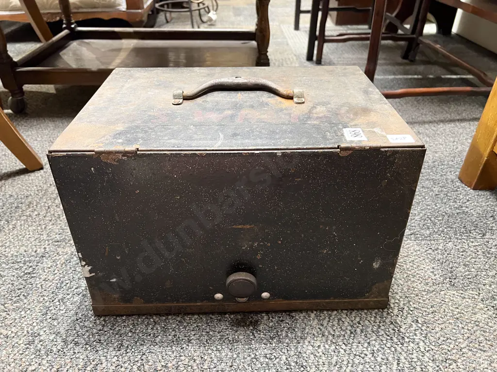 Vintage Machinist Chest Image 1++