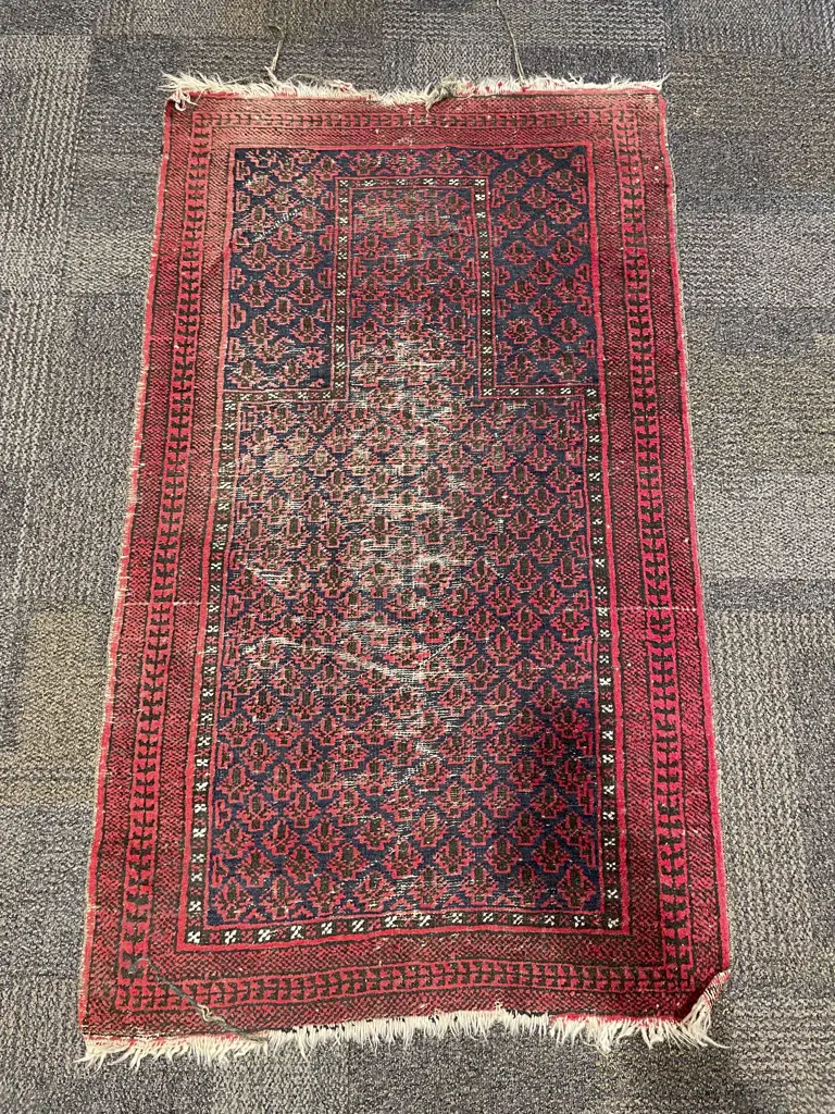 Persian Floor Rug Image 1++