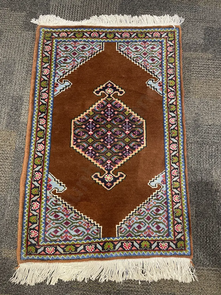 Woollen Persian Style Flor Rug Image 1++