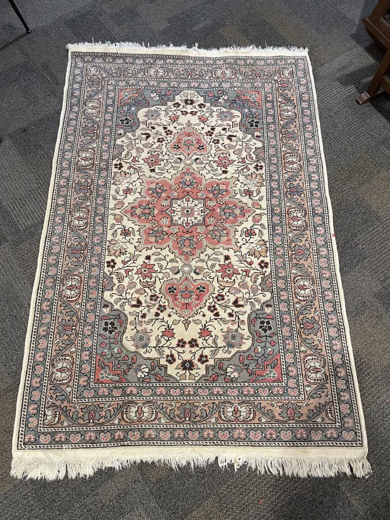 Persian Floor Rug Image 1++