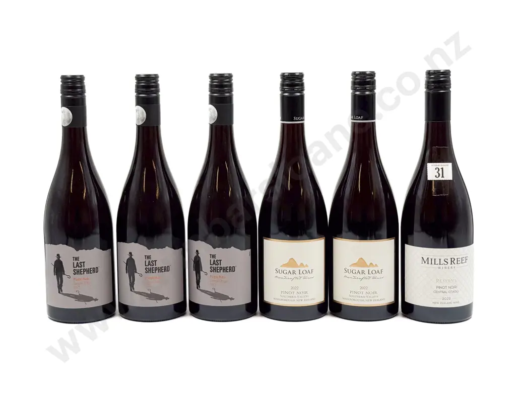 NZ Six Assorted Pinot Noir Image 1++