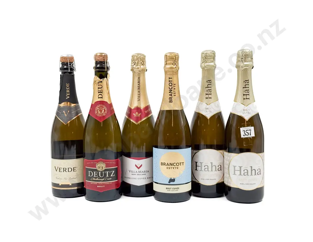 NZ Six Assorted Sparkling Wines Image 1++