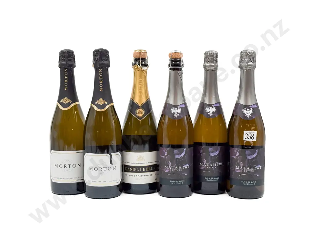 NZ Six Assorted Sparkling Wines Image 1++