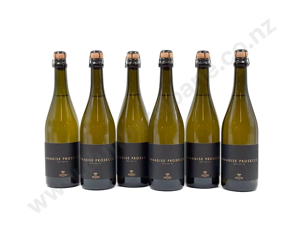 AUST Six Paradise Prosecco Image 1++