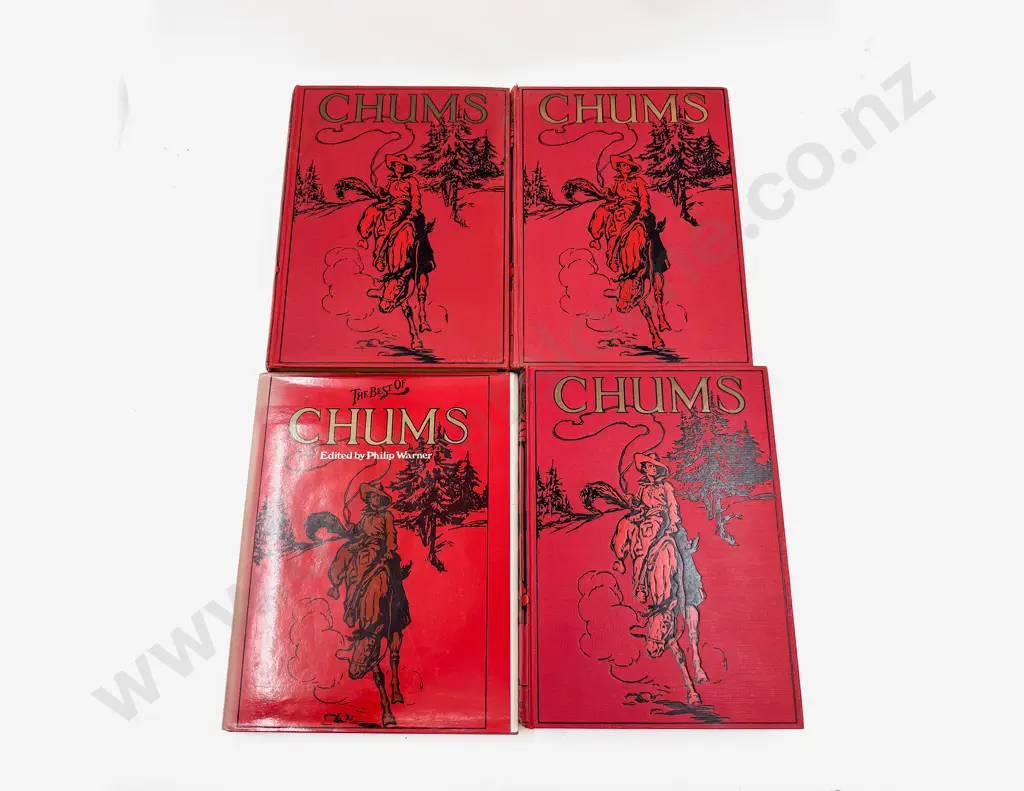 Three Chums Annuals Image 1++