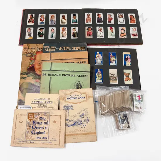 Collection Cigarette Cards & Albums