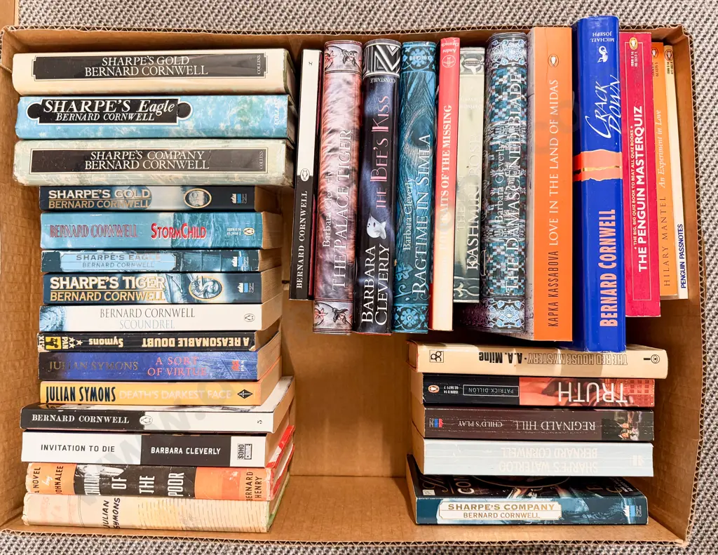 Box Assorted Fiction Image 1++