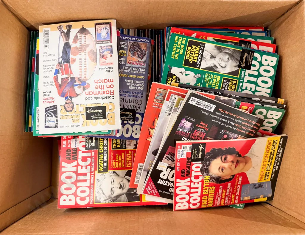Box Assorted Book Collector Magazines Image 1++