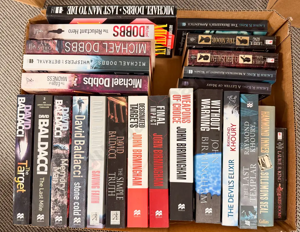 Carton Assorted Modern Crime Fiction Image 1++