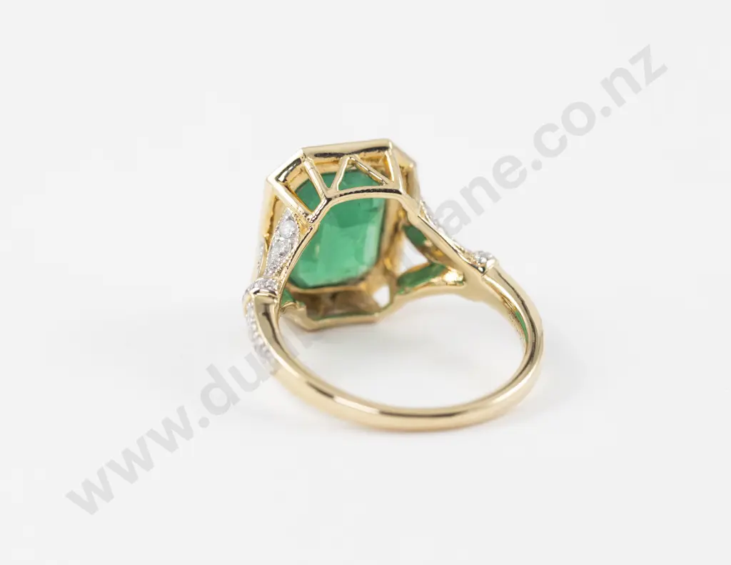14ct 73Stone Emerald and Diamond Cluster Ring Image 1++