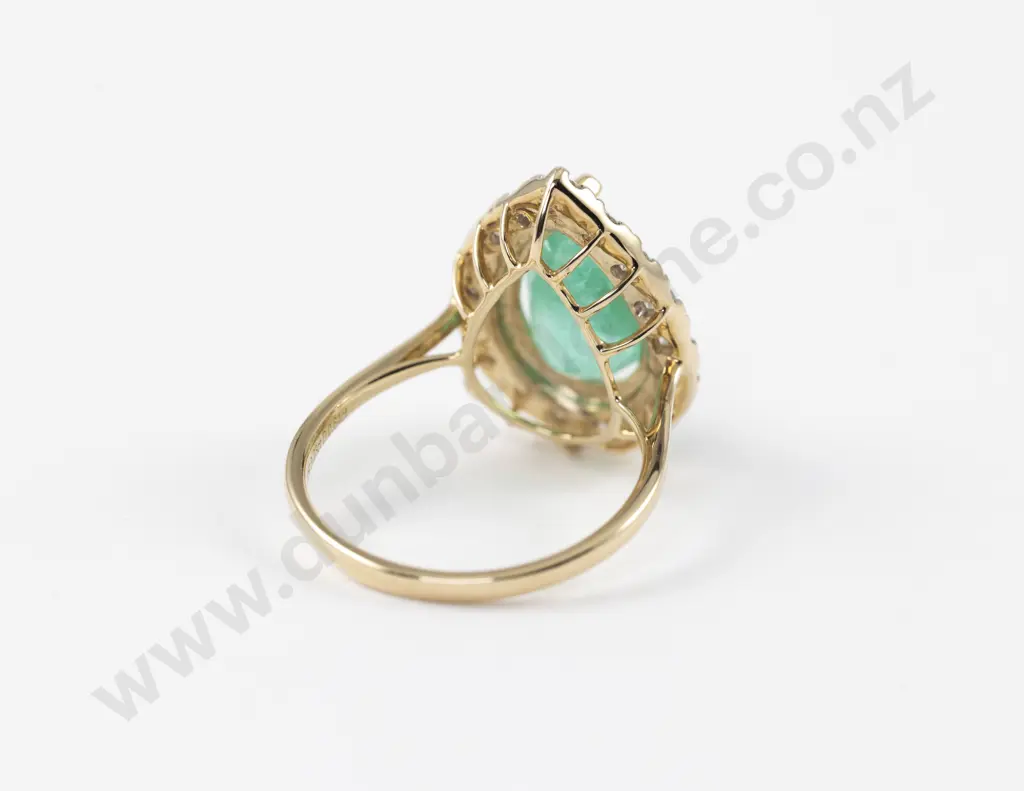 14ct 18Stone Emerald and Diamond Cluster Ring Image 1++