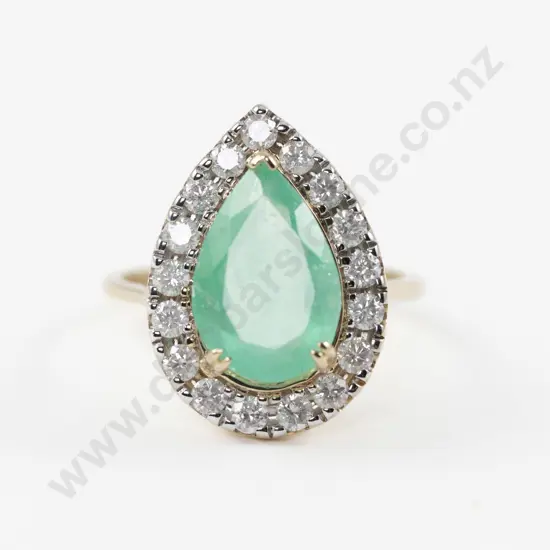 14ct 18Stone Emerald and Diamond Cluster Ring