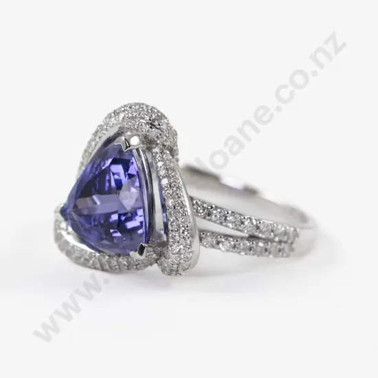 14ct White Gold 145Stone Tanzanite and Diamond Cluster Ring