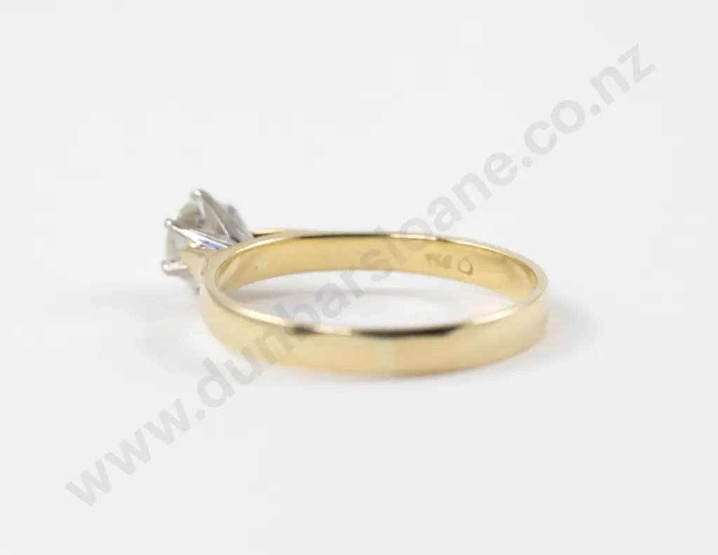 18ct Solitaire Diamond Ring Image 1++