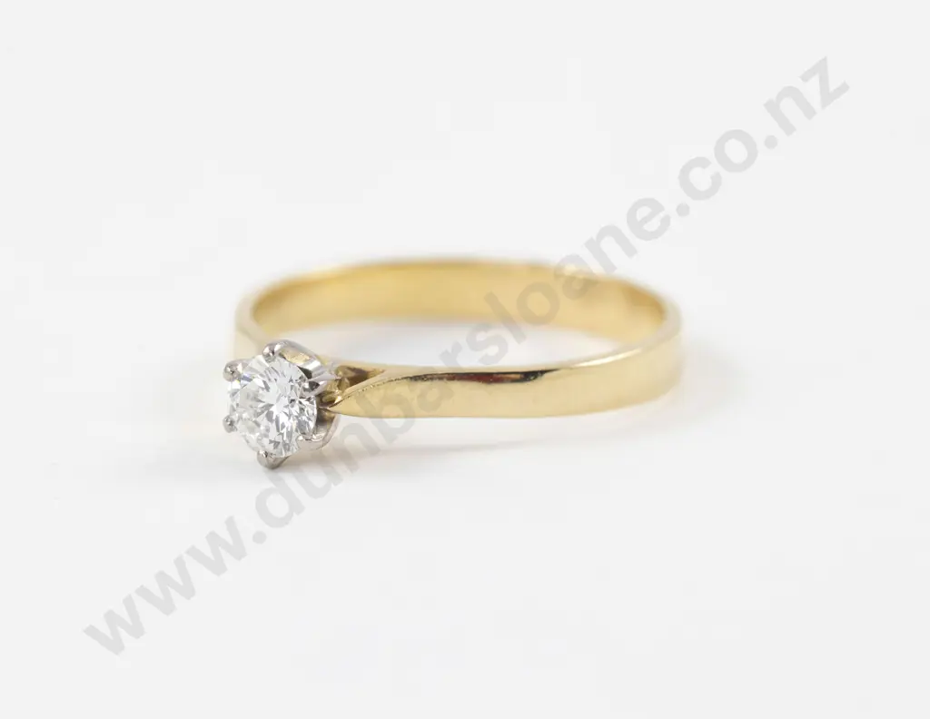 18ct Solitaire Diamond Ring Image 1++