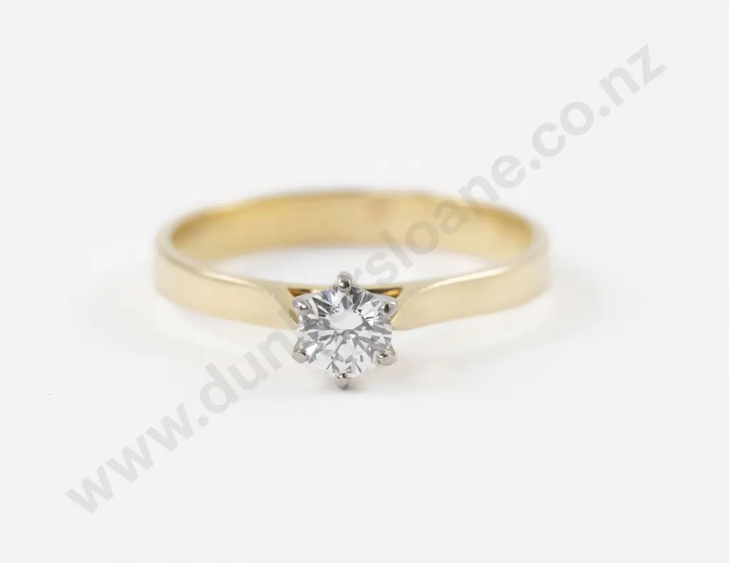 18ct Solitaire Diamond Ring Image 1++