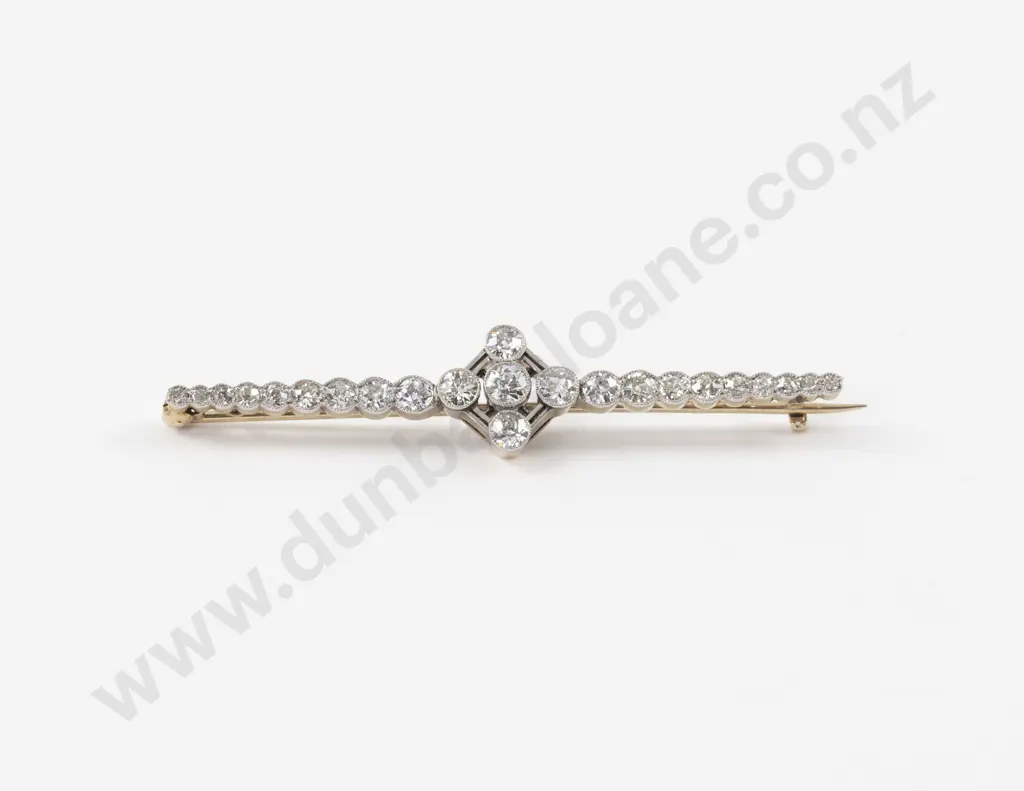 Edwardian 15ct 23Stone Diamond Bar Brooch Image 1++