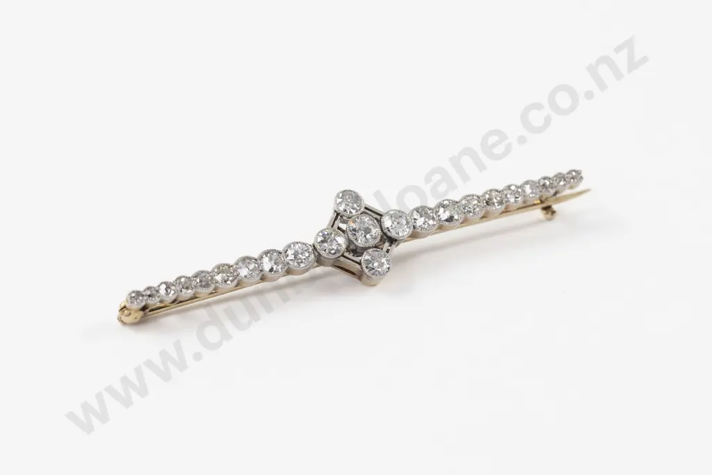 Edwardian 15ct 23Stone Diamond Bar Brooch Image 1++