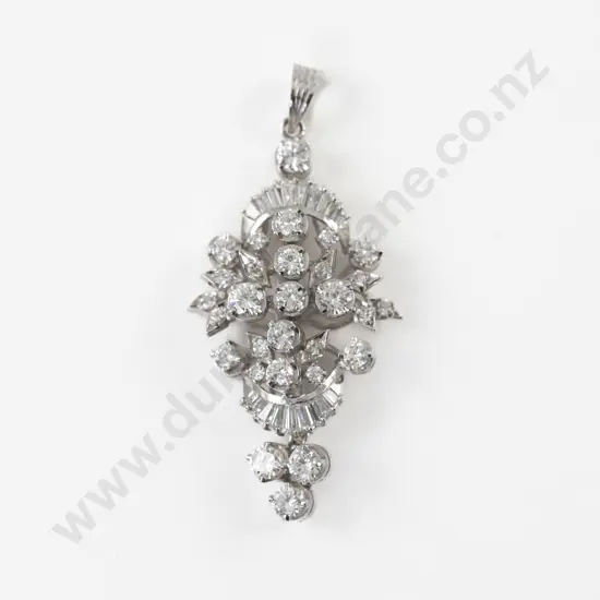 14ct White Gold 47Stone Diamond Cluster Pendant