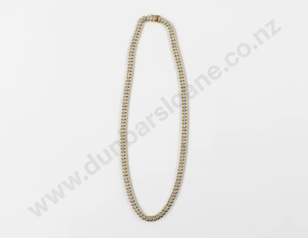 18ct 135Stone Diamond Necklace Image 1++