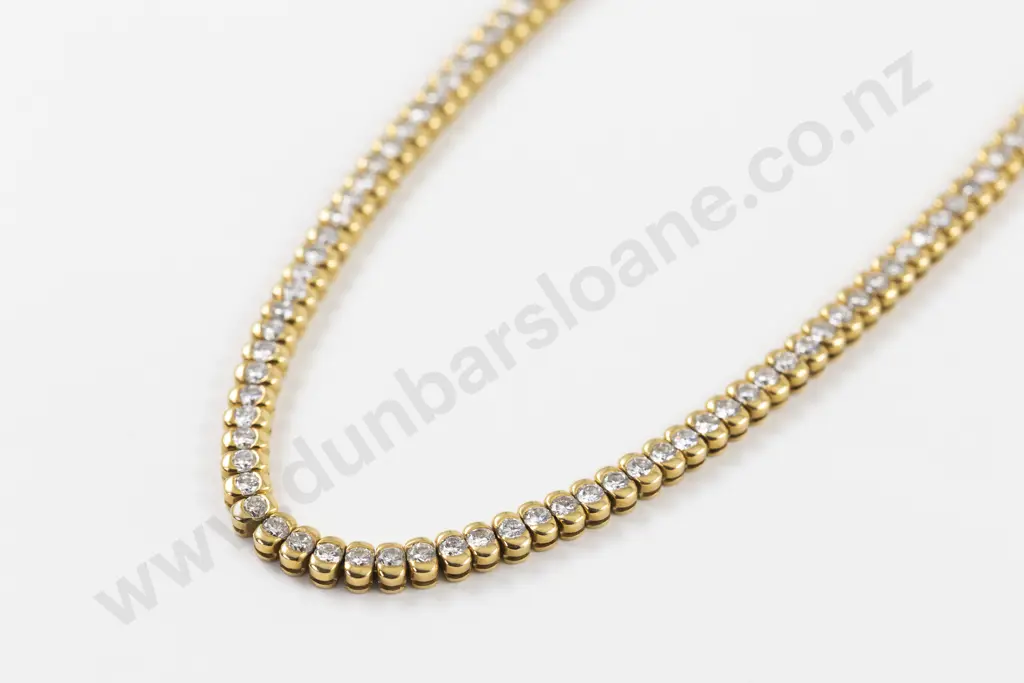18ct 135Stone Diamond Necklace Image 1++