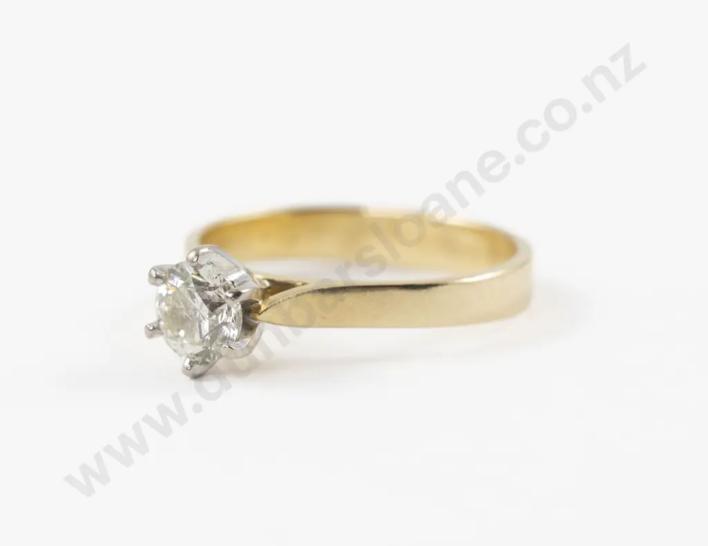 18ct Solitaire Diamond Ring Image 1++