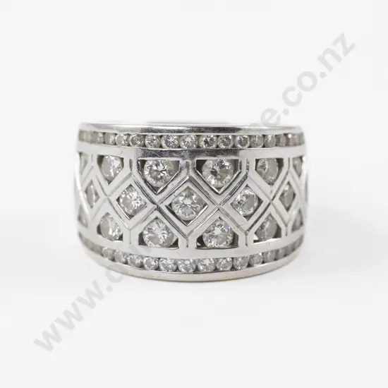 18ct White Gold 57Stone Diamond Fancy Band Ring