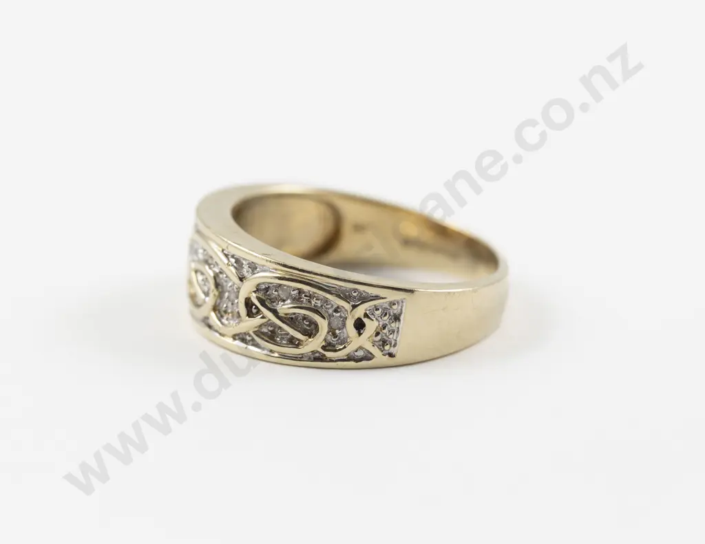 9ct Celtic Knot Design Gents Band Ring Image 1++