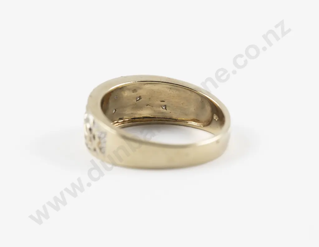 9ct Celtic Knot Design Gents Band Ring Image 1++