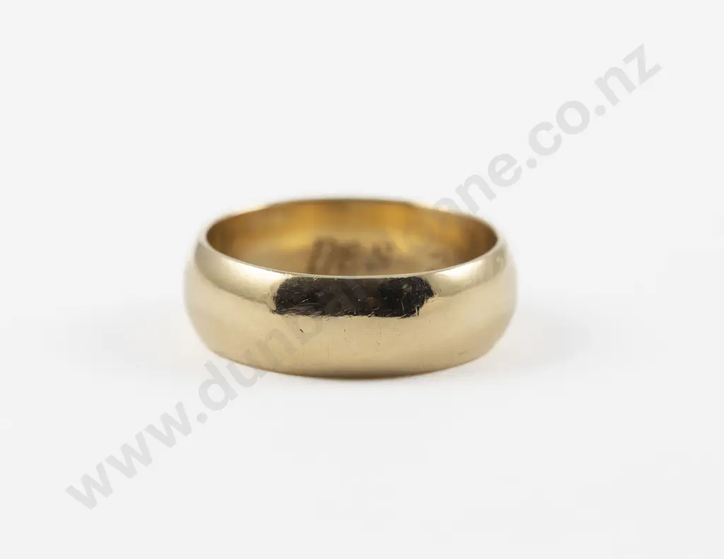 18ct Plain Band Ring Image 1++