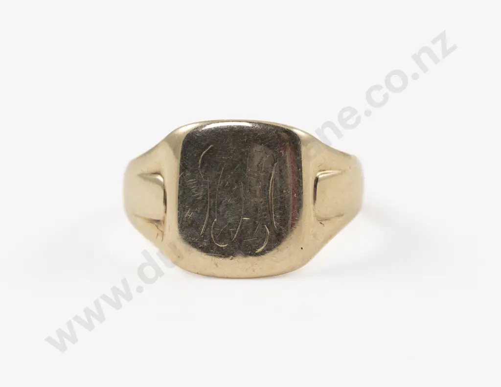 9ct Signet Ring Image 1++