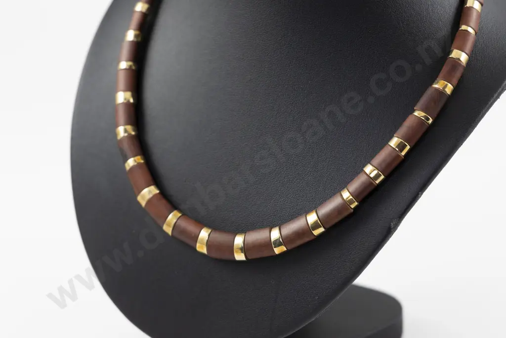 14ct Yellow Gold and Red Beech Beaded Necklace Image 1++
