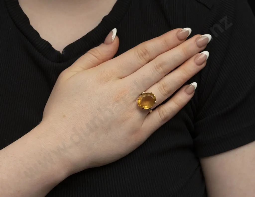 9ct Single Stone Citrine Dress Ring Image 1++
