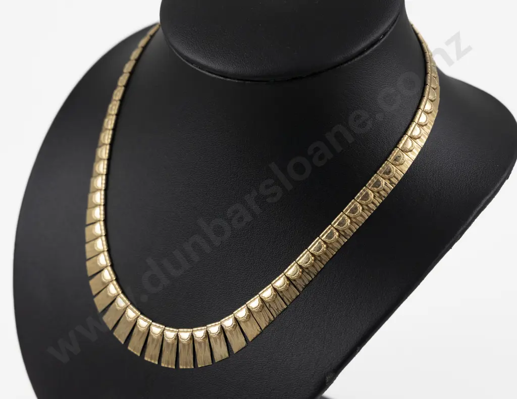 Vintage 9ct Graduated Panel Link Neck Chain Image 1++