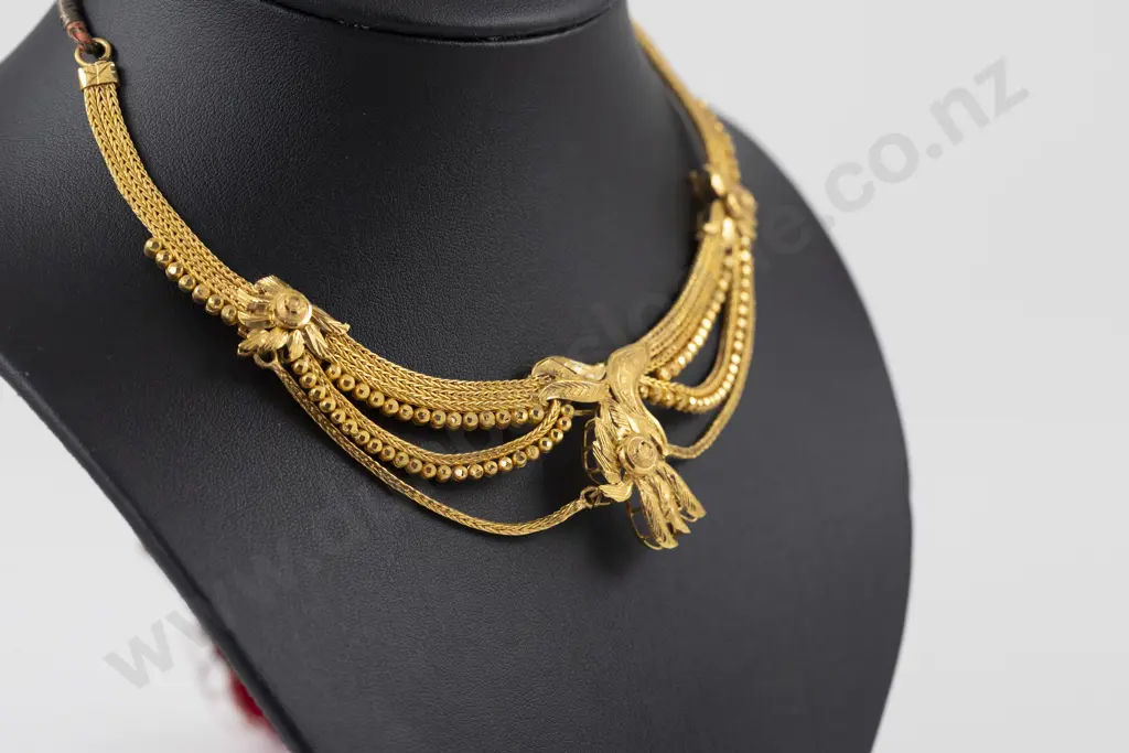 Indian 22ct Gold Necklace Ring and Earrings Suite Image 1++