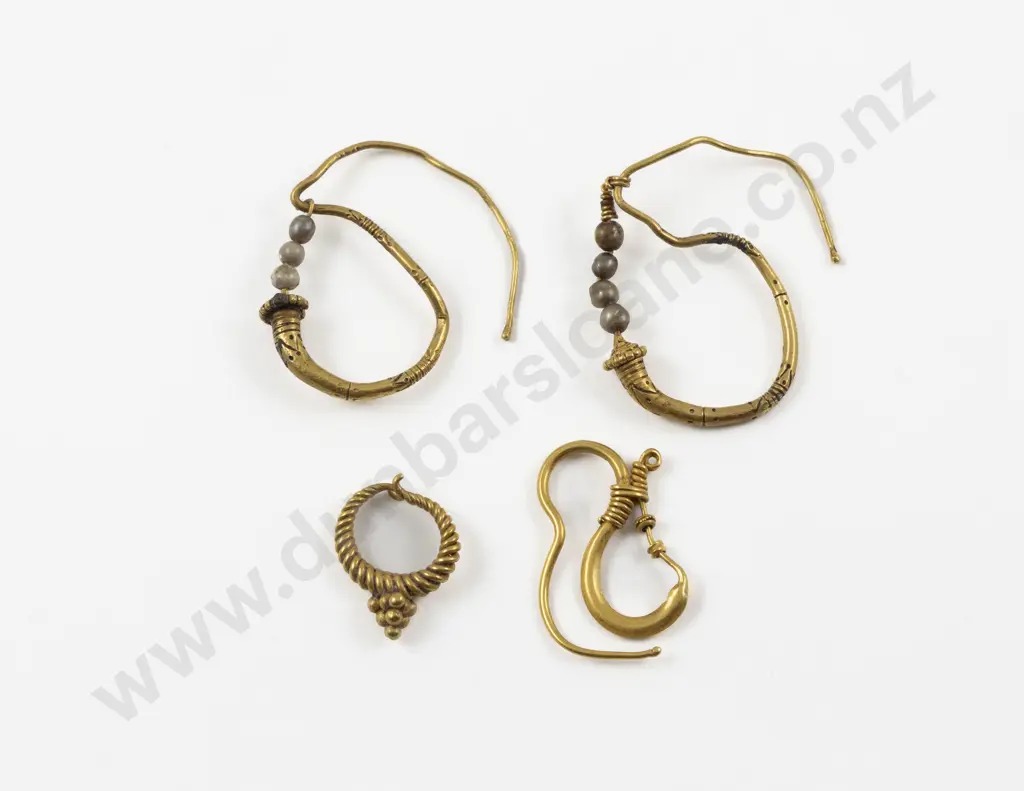 Pair Ancient Roman Gold Earrings Image 1++