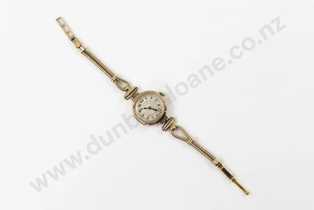 Vintage 9ct Gold Ladies Manual Wind Wrist Watch Image 1++