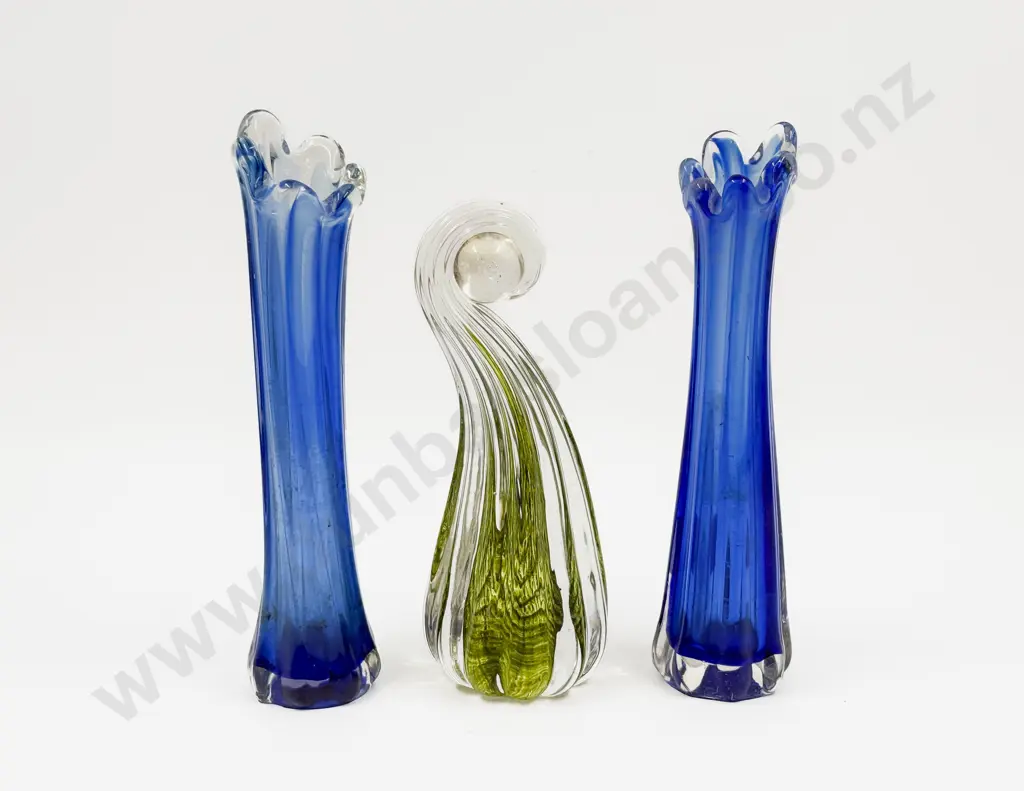 Two Art Glass Specimen Vases with Art Glass Koru Form Paperweight Image 1++