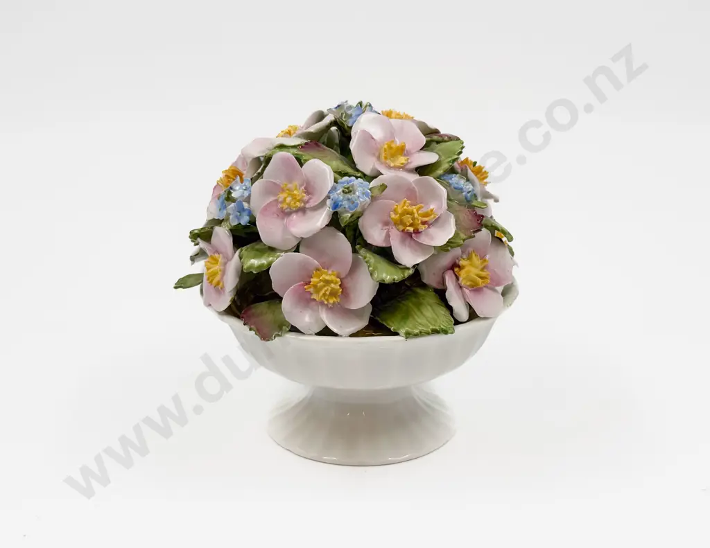 Aynsley Flower Vase Ornament Image 1++